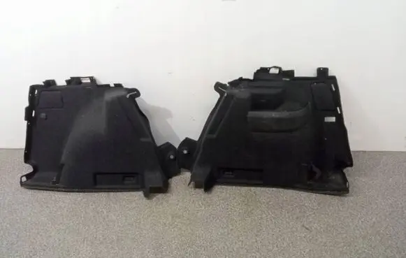 Skoda Karoq Front door card panel trim