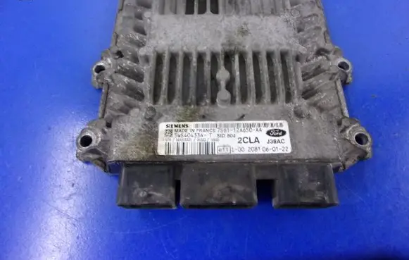 Ford Fiesta Engine control unit/module ECU 7S61-12A650-AA