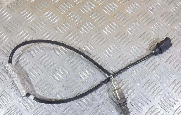 Volkswagen Golf VII Lambda probe sensor 06K906262B