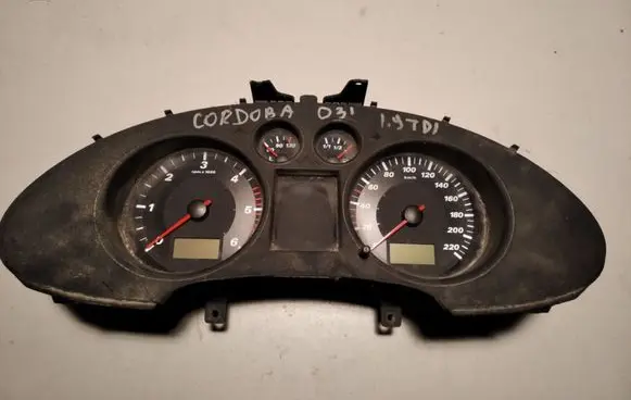 Seat Cordoba (6L) Speedometer (instrument cluster) W06L0920801A