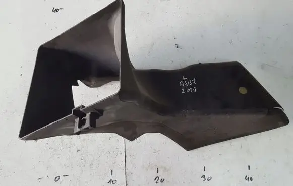 Audi A4 S4 B7 8E 8H Intercooler air guide/duct channel 8E0117335N