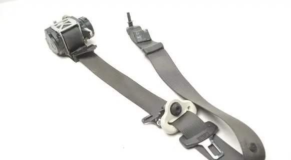 Ford Mondeo MK V Front seatbelt DS73F61295BL