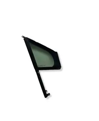 Peugeot 5008 Front door vent window glass four-door 9683060780