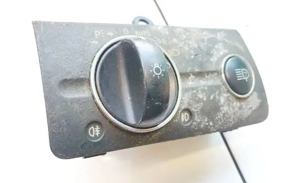 Mercedes-Benz E W211 Light switch 2115450104 04056000