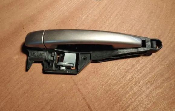 Peugeot 208 Front door exterior handle 9672961180