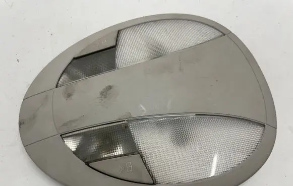 Mercedes-Benz E W211 Rear seat light A2118207301