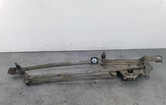 Ford Focus Front wiper linkage 