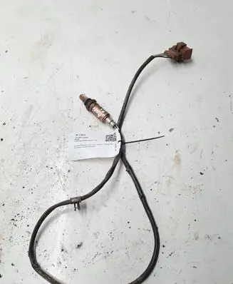 Volkswagen PASSAT B5.5 Lambda probe sensor 021906265AE