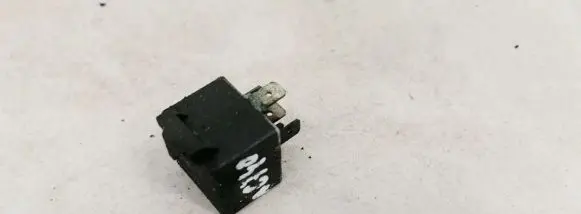 Nissan Almera Tino Other relay 12V25A03512