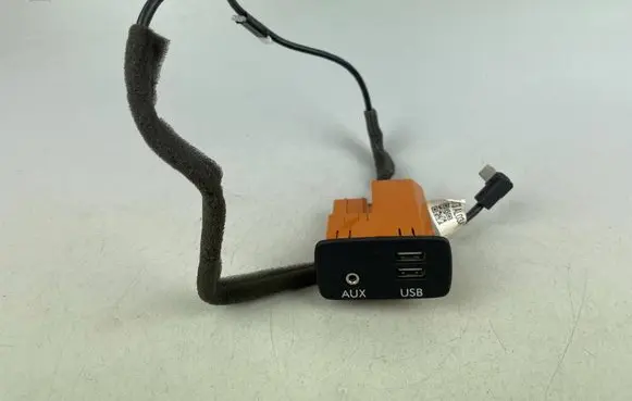 Subaru Outback (BS) USB socket connector 86257AL00A 86273AL03A