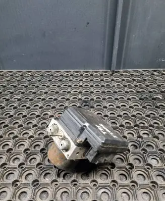 Nissan X-Trail T31 ABS Pump TD8405 32231994