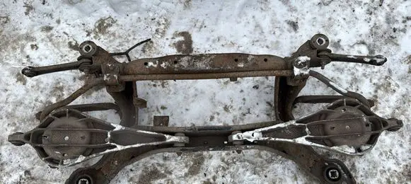 Volvo V70 Rear subframe 