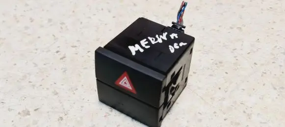 Opel Meriva A Hazard light switch 93332970