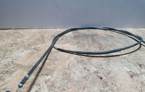 Audi A4 S4 B7 8E 8H Engine bonnet/hood lock release cable 8E1823531G