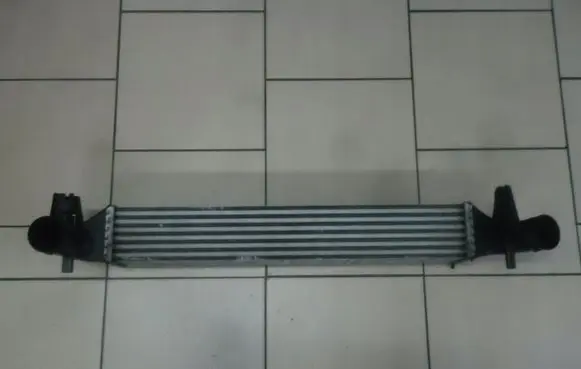 Volkswagen Polo V 6R Intercooler radiator 6R0145805F