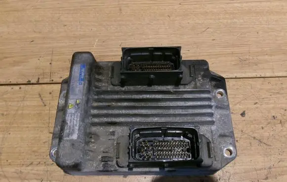 Opel Meriva A Engine control unit/module 8973509487 004007 1123000105