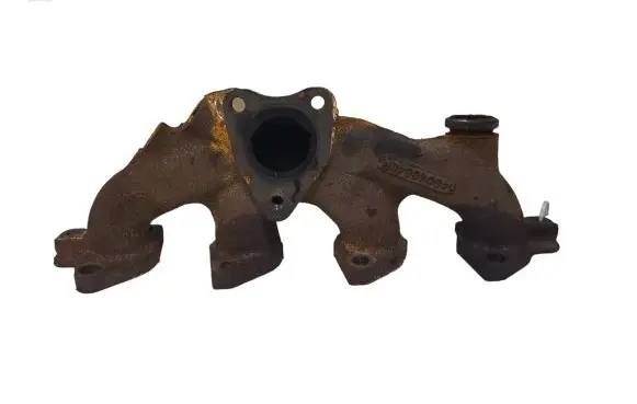 Renault Clio IV Exhaust manifold 140040840R 140042975R