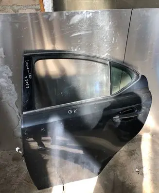 Lexus IS 220D-250-350 Rear door