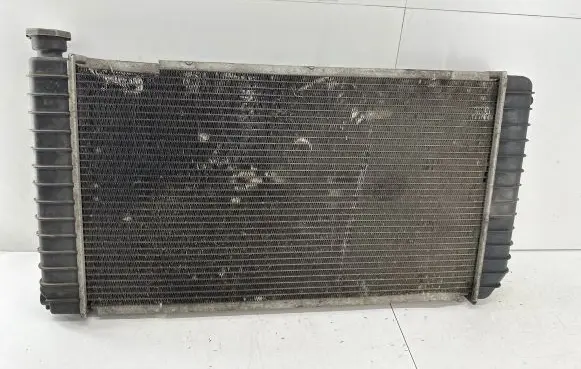 Chevrolet Blazer Coolant radiator 52450026 01708799