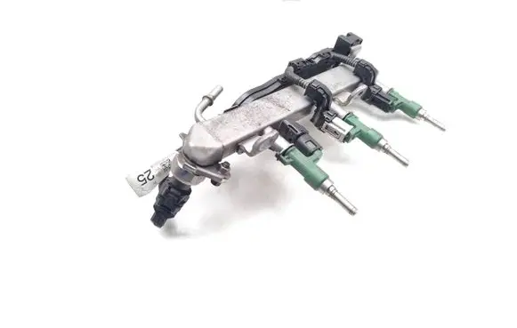 Toyota Yaris Fuel injectors set 23250F3020 8945833041