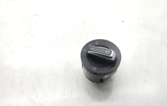 Volkswagen PASSAT B7 Light switch 3C8941431B