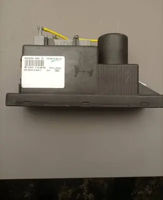 Mercedes-Benz E W210 Central locking vacuum pump 2108002548 0132006364