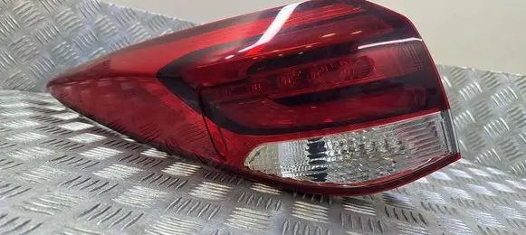 Hyundai i40 Rear/tail lights 924013Z5
