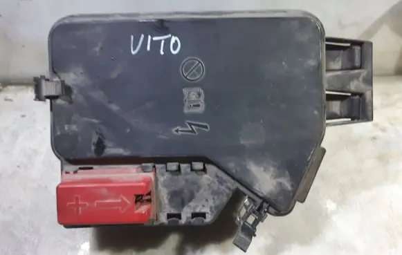 Mercedes-Benz Vito Viano W447 Relay mounting block A4475450069