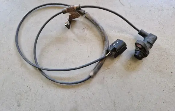 Mitsubishi L200 ABS rear brake sensor 4670A597