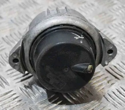 BMW 3 E90 E91 Engine mount bracket 6773742
