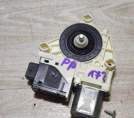 Fiat 500X Front door window regulator motor C37722104