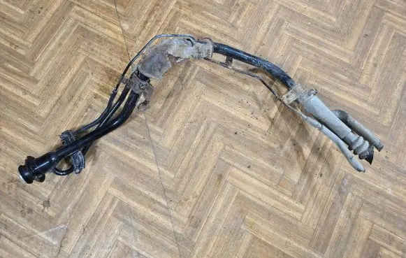 Mazda CX-7 Fuel tank filler neck pipe 