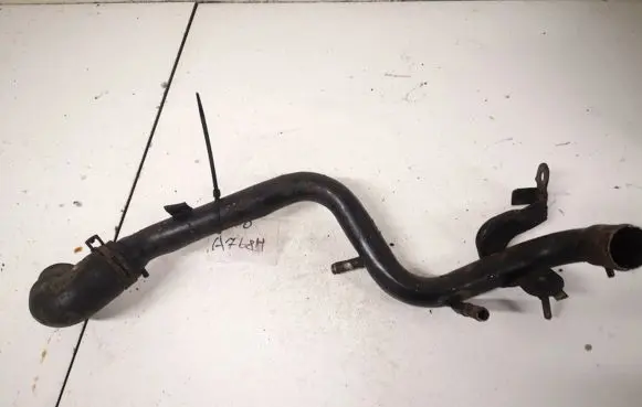 Volkswagen PASSAT B5.5 Engine coolant pipe/hose