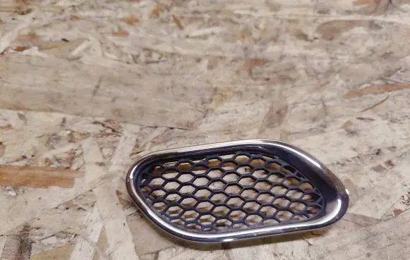Maserati Quattroporte Fender grill 