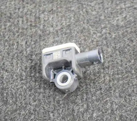 Mercedes-Benz A W176 Airbag deployment crash/impact sensor A1668210151 56054085AA