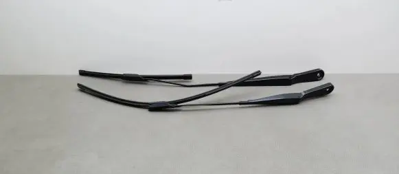 BMW 1 F40 Windshield/front glass wiper blade 7453958 7453959