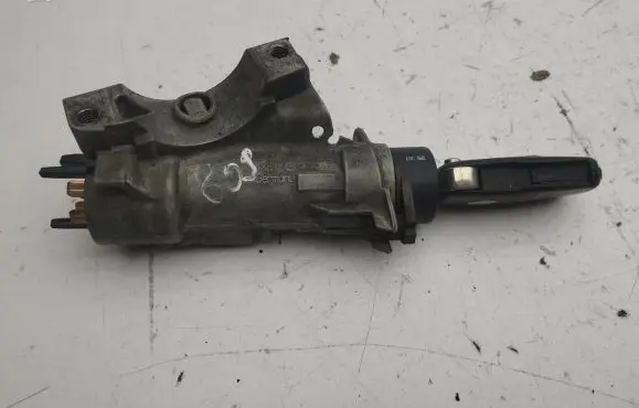 Volkswagen Golf IV Ignition lock 4B0905851C