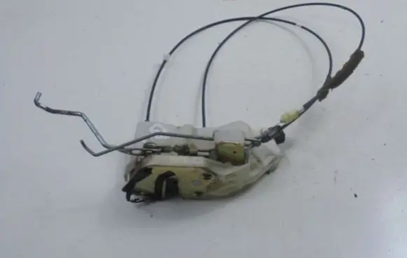 Mitsubishi Eclipse Front door lock