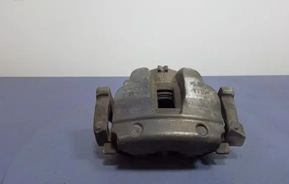 Volvo XC60 Front brake caliper 31471663