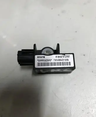 Honda CR-V Airbag deployment crash/impact sensor 5WK43786