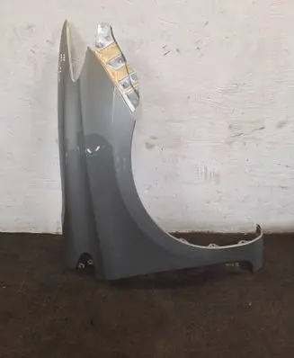 Toyota Auris E180 Fender 