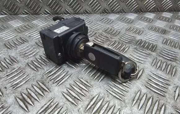 Volkswagen Touareg I Ignition lock 3D0905865C 33300101