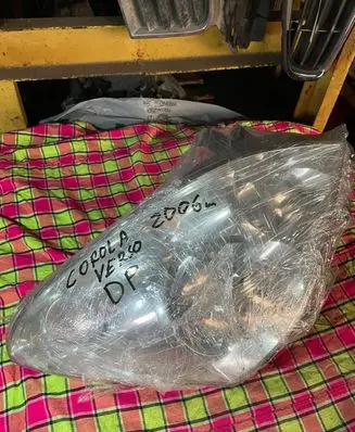 Toyota Corolla Verso AR10 Headlight/headlamp M60GF10 PPT40