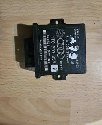 Audi A6 S6 C6 4F Light module LCM 5LA008379 1T0907357