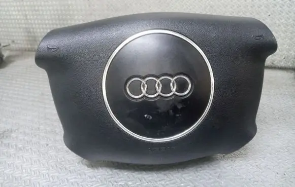 Audi A2 Steering wheel airbag 8E0880201