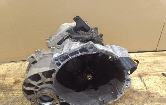 Skoda Octavia Mk3 (5E) Manual 6 speed gearbox 02Q301103