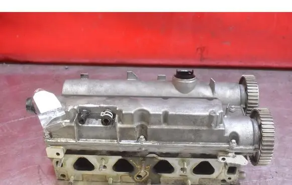 Opel Corsa C Engine head 13106674