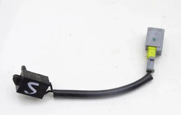 Peugeot 407 Clutch pedal sensor 95835T02