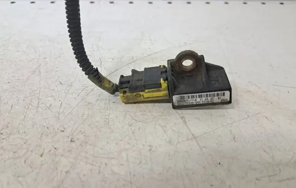 Honda Civic Airbag deployment crash/impact sensor 77930SNAA320M1