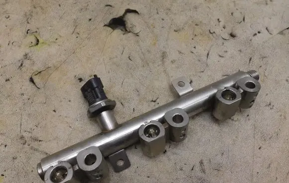 KIA Rio Fuel main line pipe GMAUTO4574097